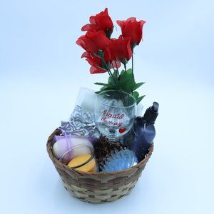 7pc Mothers Day Essential Basket filled with Bath